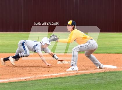 Thumbnail 1 in John Paul II vs Hondo (Comal Clash Tournament) photogallery.