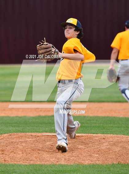 Thumbnail 1 in John Paul II vs Hondo (Comal Clash Tournament) photogallery.