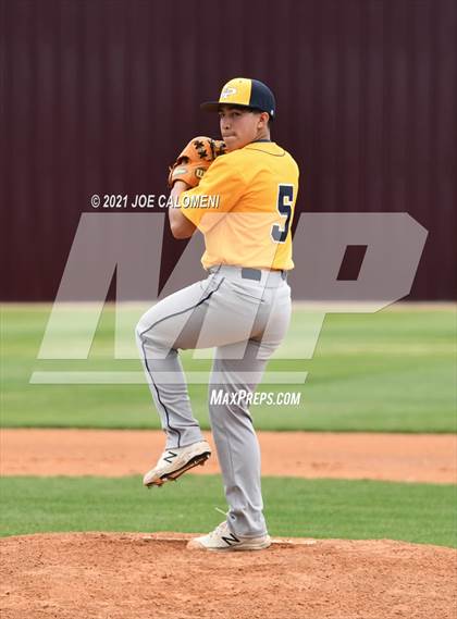 Thumbnail 3 in John Paul II vs Hondo (Comal Clash Tournament) photogallery.