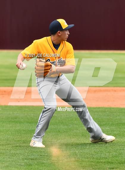 Thumbnail 3 in John Paul II vs Hondo (Comal Clash Tournament) photogallery.