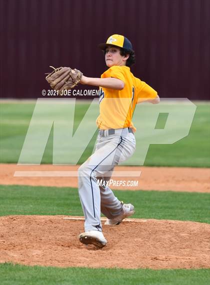Thumbnail 3 in John Paul II vs Hondo (Comal Clash Tournament) photogallery.
