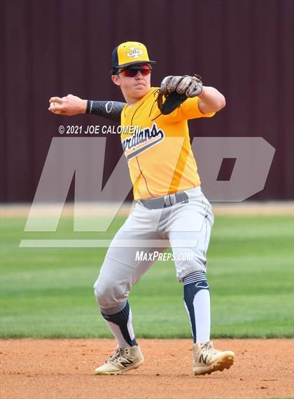 Thumbnail 2 in John Paul II vs Hondo (Comal Clash Tournament) photogallery.