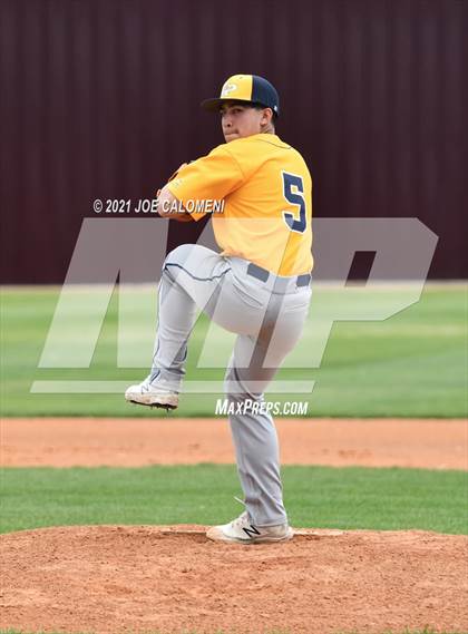Thumbnail 3 in John Paul II vs Hondo (Comal Clash Tournament) photogallery.
