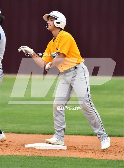 Thumbnail 3 in John Paul II vs Hondo (Comal Clash Tournament) photogallery.