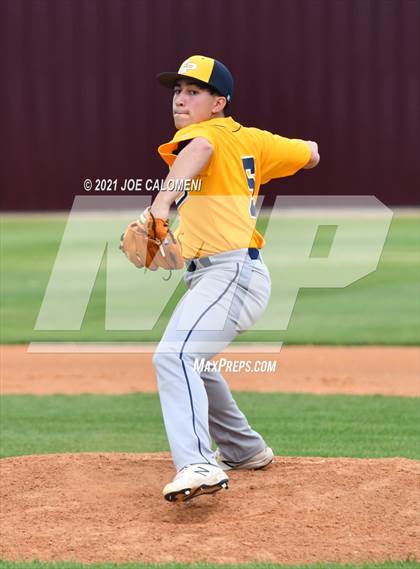Thumbnail 1 in John Paul II vs Hondo (Comal Clash Tournament) photogallery.
