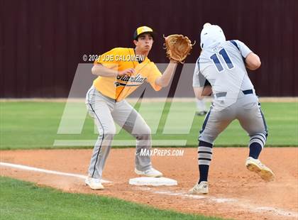 Thumbnail 2 in John Paul II vs Hondo (Comal Clash Tournament) photogallery.