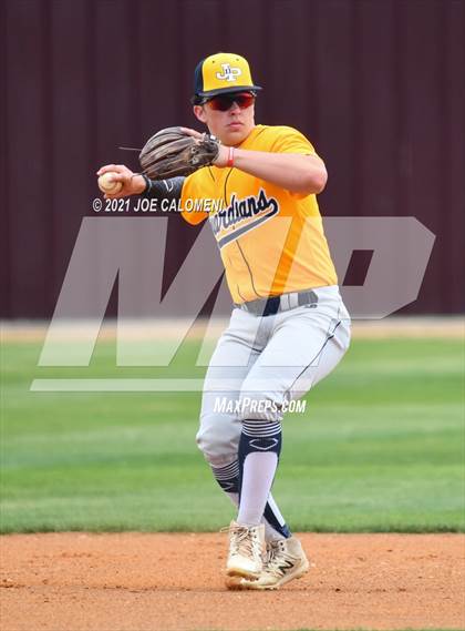 Thumbnail 1 in John Paul II vs Hondo (Comal Clash Tournament) photogallery.