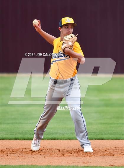 Thumbnail 3 in John Paul II vs Hondo (Comal Clash Tournament) photogallery.