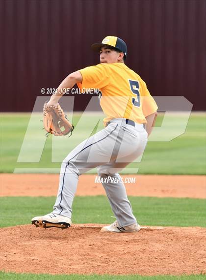 Thumbnail 1 in John Paul II vs Hondo (Comal Clash Tournament) photogallery.