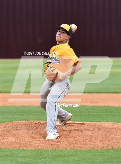 Thumbnail 2 in John Paul II vs Hondo (Comal Clash Tournament) photogallery.