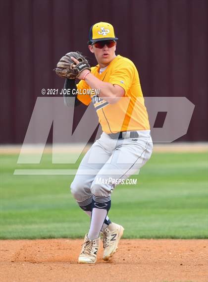 Thumbnail 3 in John Paul II vs Hondo (Comal Clash Tournament) photogallery.