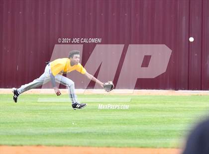 Thumbnail 2 in John Paul II vs Hondo (Comal Clash Tournament) photogallery.