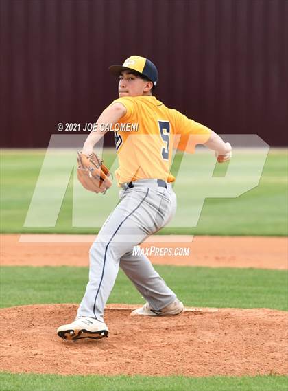 Thumbnail 2 in John Paul II vs Hondo (Comal Clash Tournament) photogallery.