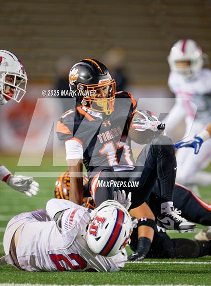 Thumbnail 3 in East Union @ Roseville (CIF SJS Division 4 Final) photogallery.