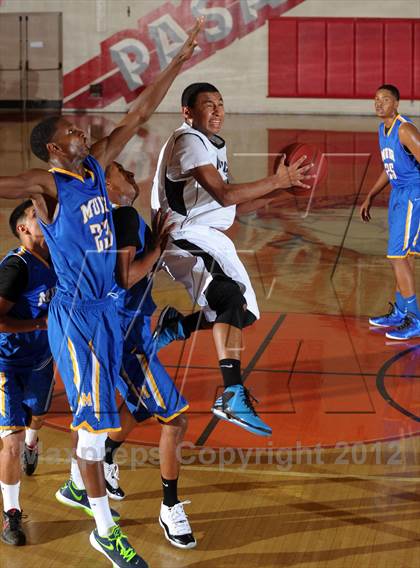 Thumbnail 3 in Muir vs. Renaissance Academy (Rose City Roundball Classic) photogallery.
