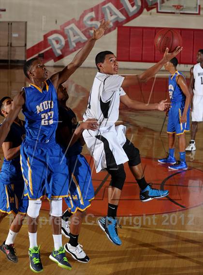 Thumbnail 1 in Muir vs. Renaissance Academy (Rose City Roundball Classic) photogallery.
