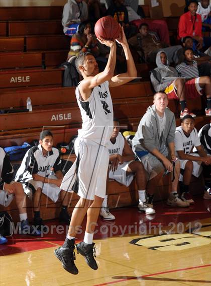 Thumbnail 3 in Muir vs. Renaissance Academy (Rose City Roundball Classic) photogallery.