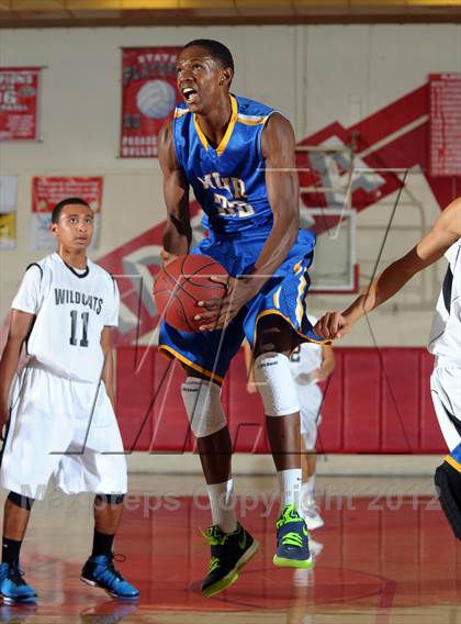 Thumbnail 3 in Muir vs. Renaissance Academy (Rose City Roundball Classic) photogallery.