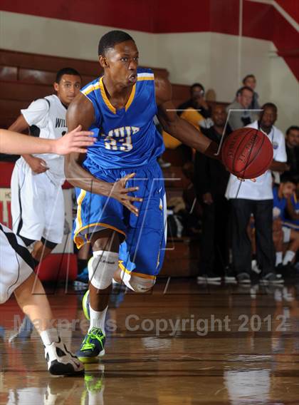 Thumbnail 2 in Muir vs. Renaissance Academy (Rose City Roundball Classic) photogallery.