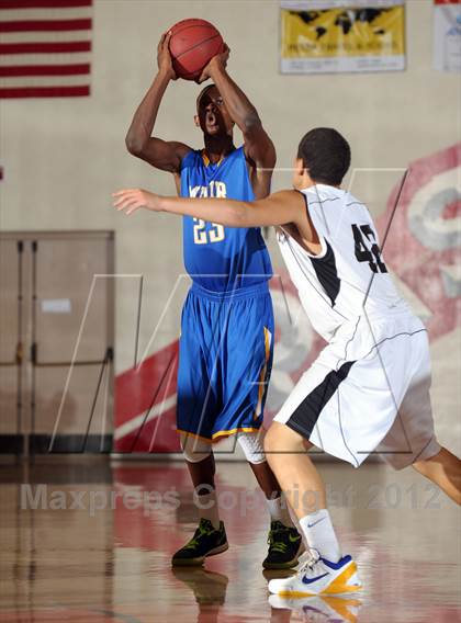 Thumbnail 3 in Muir vs. Renaissance Academy (Rose City Roundball Classic) photogallery.