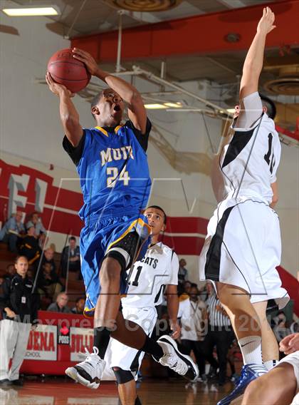 Thumbnail 2 in Muir vs. Renaissance Academy (Rose City Roundball Classic) photogallery.