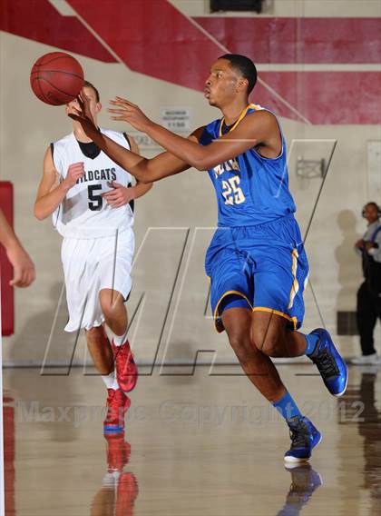 Thumbnail 3 in Muir vs. Renaissance Academy (Rose City Roundball Classic) photogallery.
