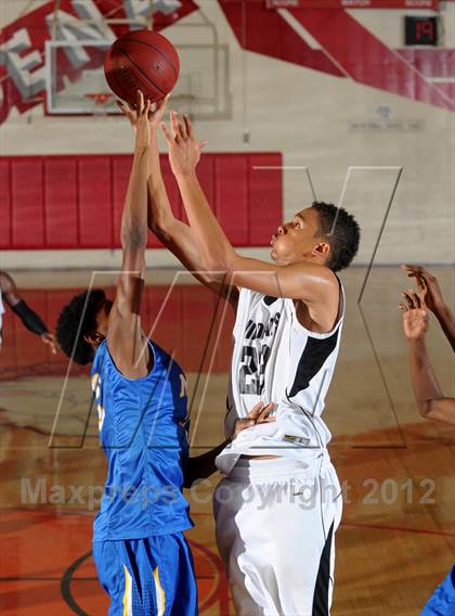 Thumbnail 1 in Muir vs. Renaissance Academy (Rose City Roundball Classic) photogallery.