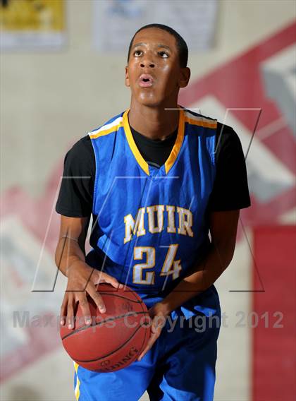 Thumbnail 3 in Muir vs. Renaissance Academy (Rose City Roundball Classic) photogallery.