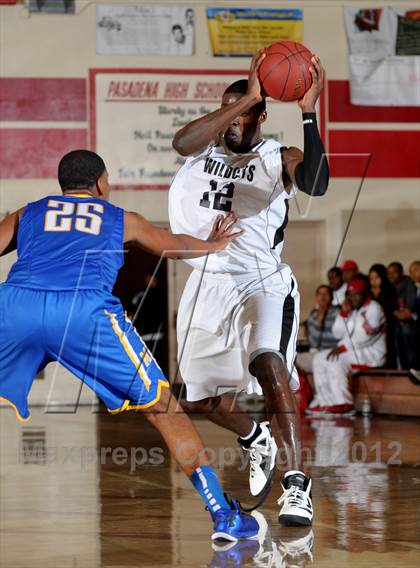 Thumbnail 2 in Muir vs. Renaissance Academy (Rose City Roundball Classic) photogallery.
