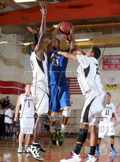 Thumbnail 3 in Muir vs. Renaissance Academy (Rose City Roundball Classic) photogallery.