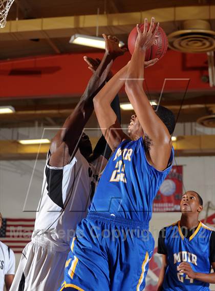 Thumbnail 2 in Muir vs. Renaissance Academy (Rose City Roundball Classic) photogallery.