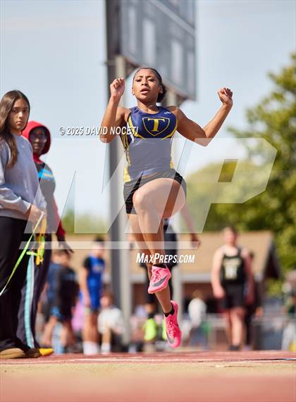 Thumbnail 2 in No Limit March Madness photogallery.