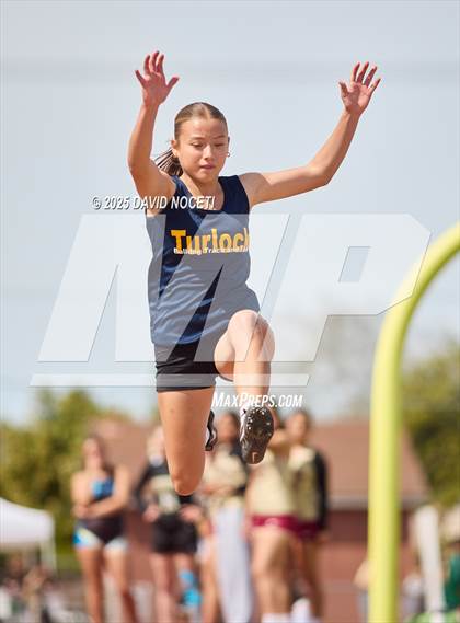 Thumbnail 1 in No Limit March Madness photogallery.