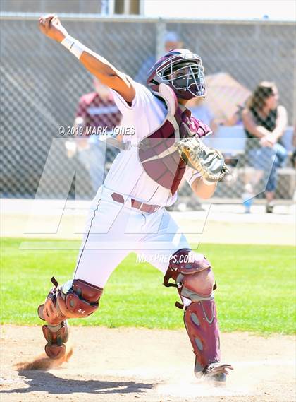 Thumbnail 3 in Fayetteville vs. Jenks (Coach Bob Invitational)  photogallery.