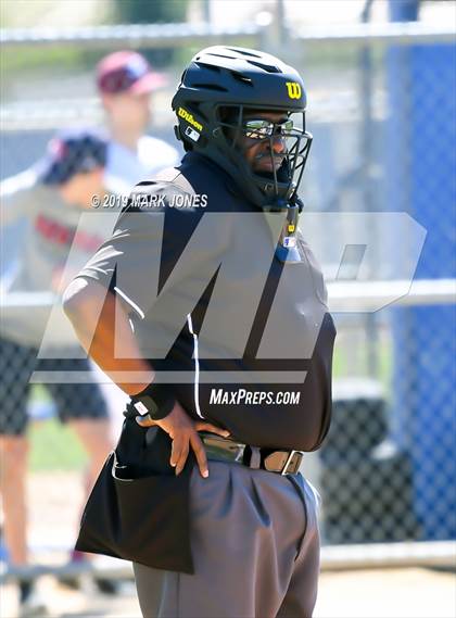 Thumbnail 3 in Fayetteville vs. Jenks (Coach Bob Invitational)  photogallery.
