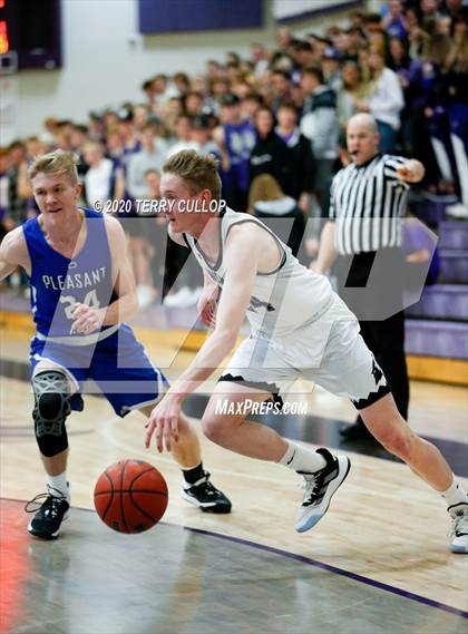 Thumbnail 3 in Pleasant Grove @ Riverton photogallery.
