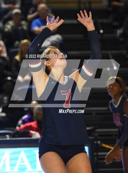 Thumbnail 3 in Tompkins vs Cinco Ranch (UIL 6A Region 3 & 4 Final) photogallery.