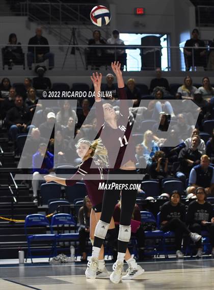 Thumbnail 3 in Tompkins vs Cinco Ranch (UIL 6A Region 3 & 4 Final) photogallery.