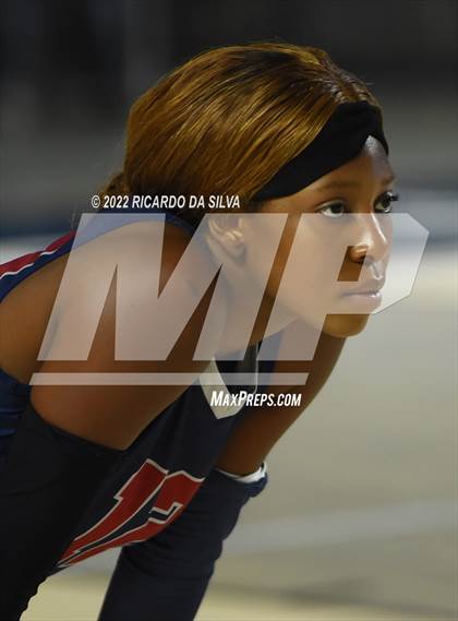 Thumbnail 2 in Tompkins vs Cinco Ranch (UIL 6A Region 3 & 4 Final) photogallery.