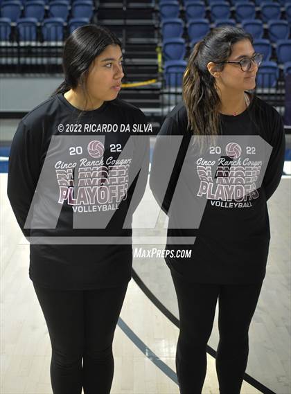 Thumbnail 2 in Tompkins vs Cinco Ranch (UIL 6A Region 3 & 4 Final) photogallery.