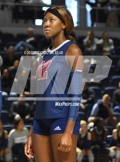 Thumbnail 2 in Tompkins vs Cinco Ranch (UIL 6A Region 3 & 4 Final) photogallery.