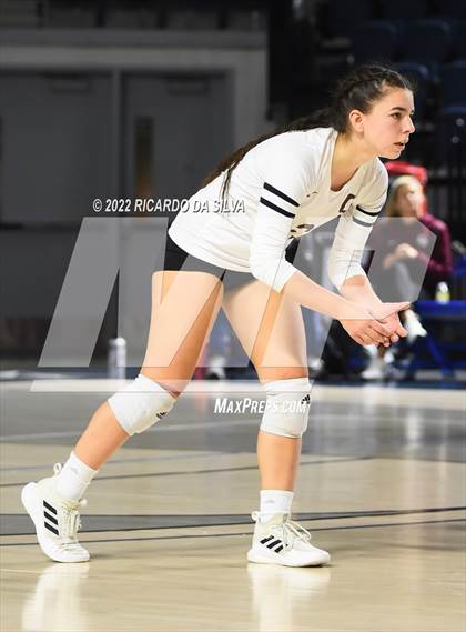 Thumbnail 2 in Tompkins vs Cinco Ranch (UIL 6A Region 3 & 4 Final) photogallery.
