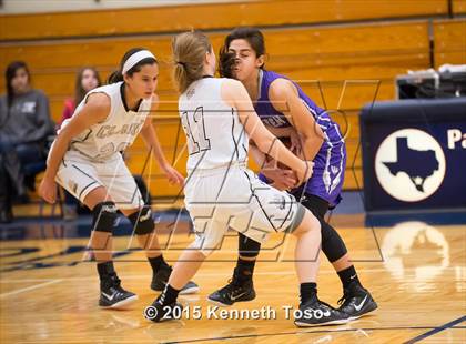 Thumbnail 3 in Clark vs. Warren photogallery.
