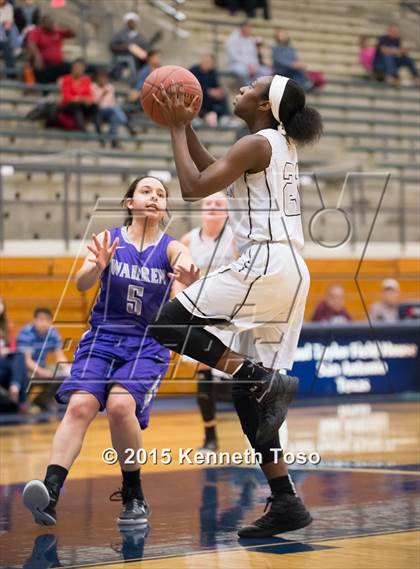 Thumbnail 3 in Clark vs. Warren photogallery.