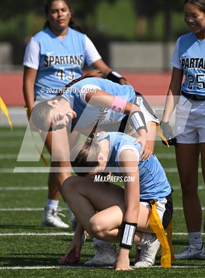 Thumbnail 1 in Villa Park vs. El Modena photogallery.