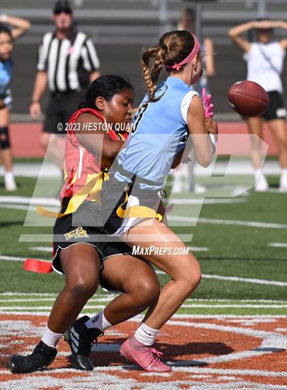 Thumbnail 1 in Villa Park vs. El Modena photogallery.