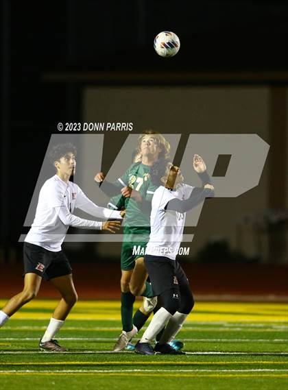 Thumbnail 1 in Etiwanda @ Damien photogallery.