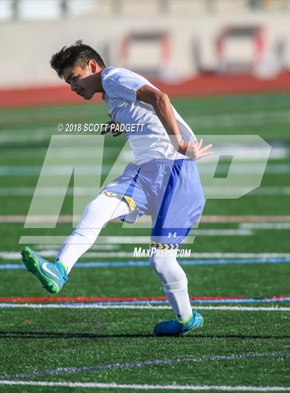 Thumbnail 2 in Vincent Memorial vs. West Shores (CIF SDS D5 Final) photogallery.