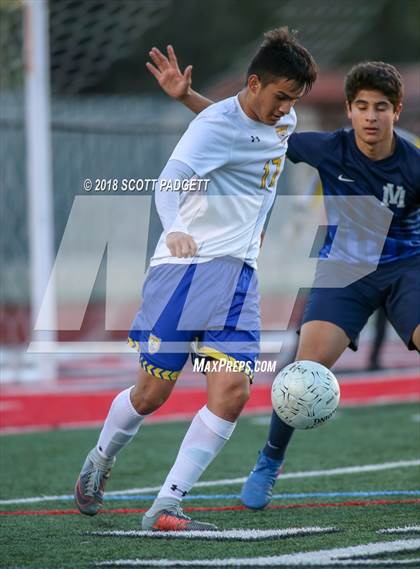 Thumbnail 2 in Vincent Memorial vs. West Shores (CIF SDS D5 Final) photogallery.