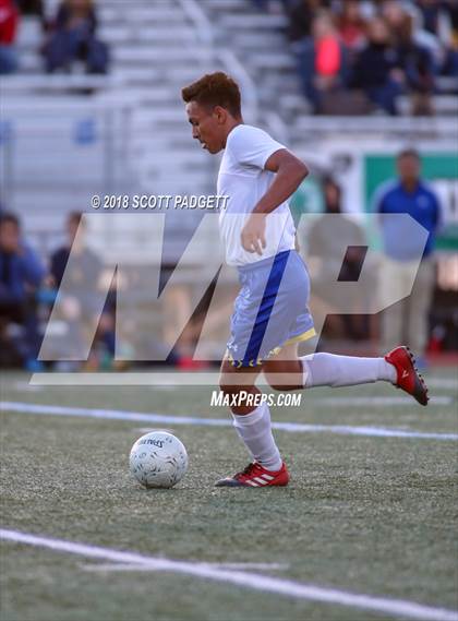 Thumbnail 3 in Vincent Memorial vs. West Shores (CIF SDS D5 Final) photogallery.